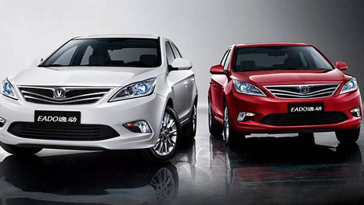 Changan привезет в Россию два новых седана в начале 2014 года Changan привезет в Россию два новых седана в начале 2014 года