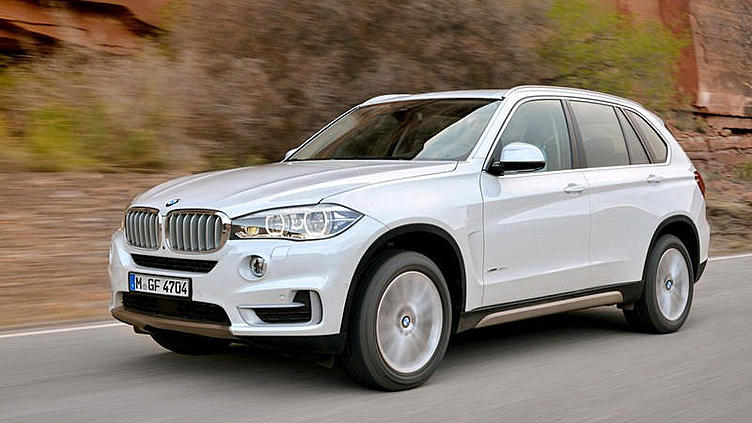 Новый BMW X5 будет стоить в России от 3 млн рублей