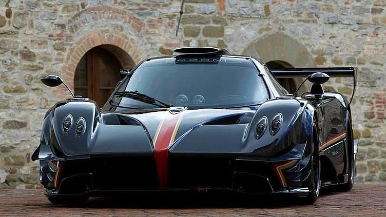 Pagani выпустил последнюю версию суперкара Zonda