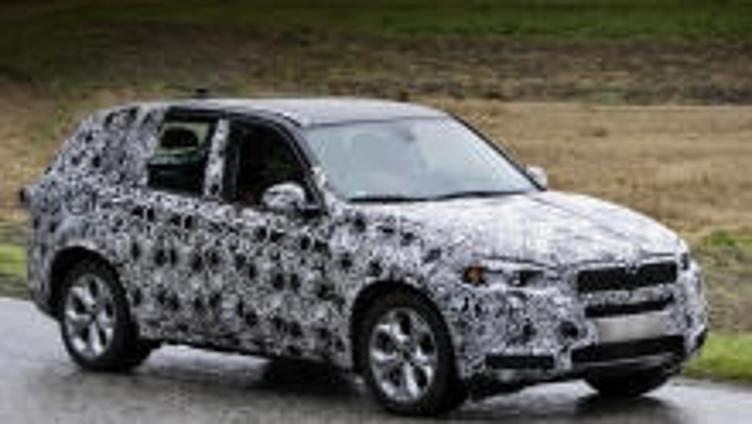 Новый BMW X5 получит гибридную модификацию Новый BMW X5 получит гибридную модификацию