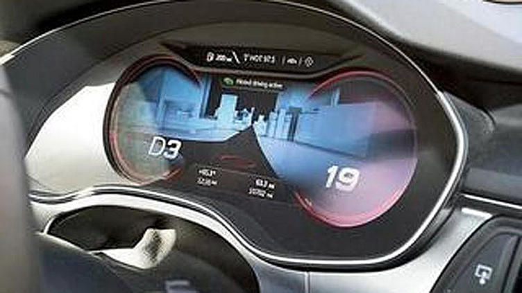 Автомобили BMW научатся самостоятельно перестраиваться