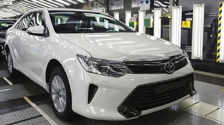 Петербургский завод Toyota в 2014 году увеличил производство на 2,6% Петербургский завод Toyota в 2014 году увеличил производство на 2,6%
