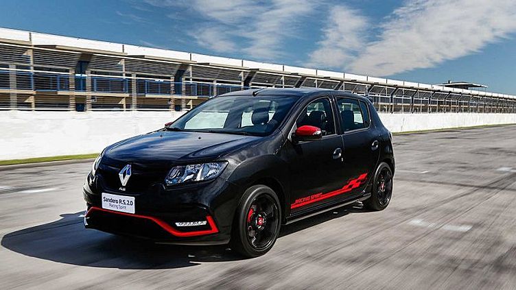 Renault добавила «заряженному» Sandero «гоночного духа» Renault добавила «заряженному» Sandero «гоночного духа»