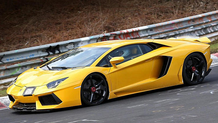 Lamborghini Aventador SV выпустят из стойла осенью 2013 года