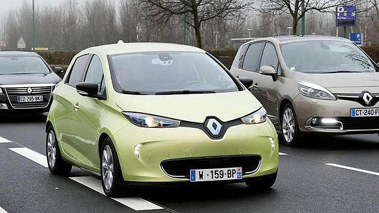 Renault тестирует электрокар с автопилотом Renault тестирует электрокар с автопилотом