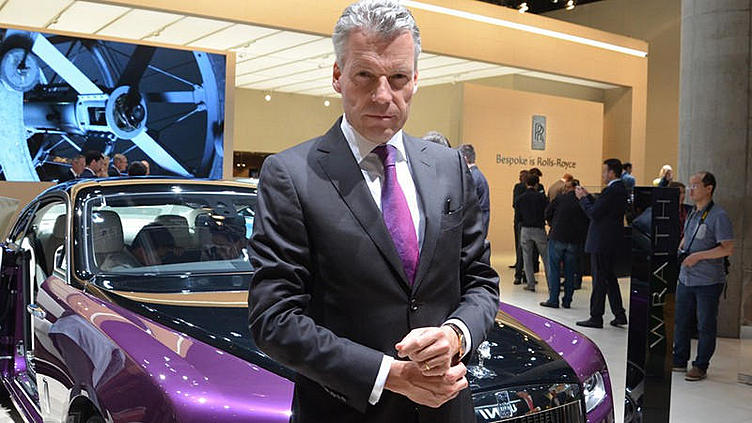 Ради кроссовера Rolls-Royce перестроит фабрику Ради кроссовера Rolls-Royce перестроит фабрику