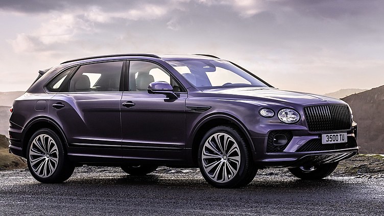 Bentley представила удлиненную версию Bentayga Bentley представила удлиненную версию Bentayga
