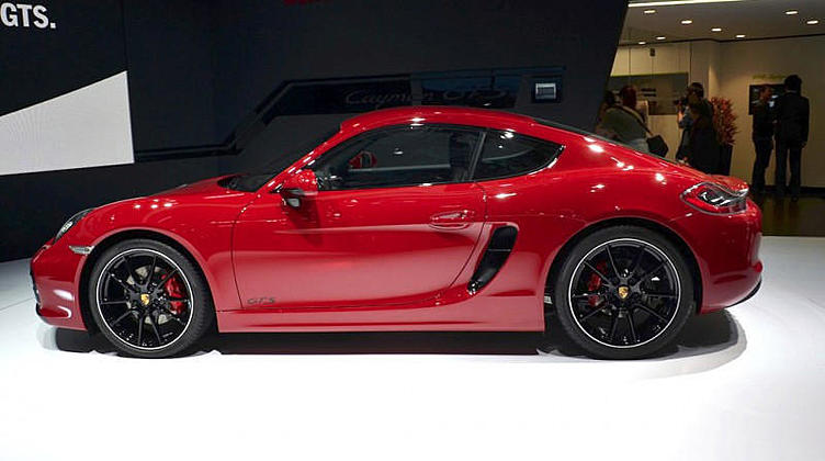Porsche еще сильнее разозлит Cayman и скрестит Panamera с гибридным суперкаром Porsche еще сильнее разозлит Cayman и скрестит Panamera с гибридным суперкаром