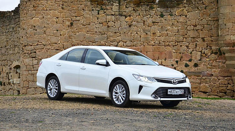 Toyota Camry готовится снова подорожать