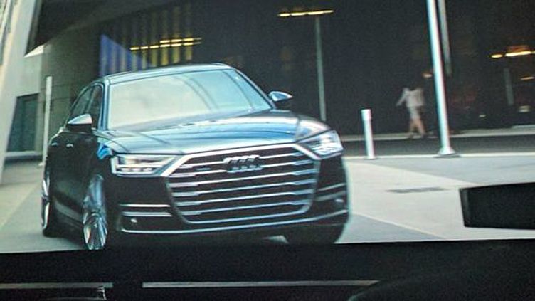 Audi A8 засветили в супергеройском блокбастере