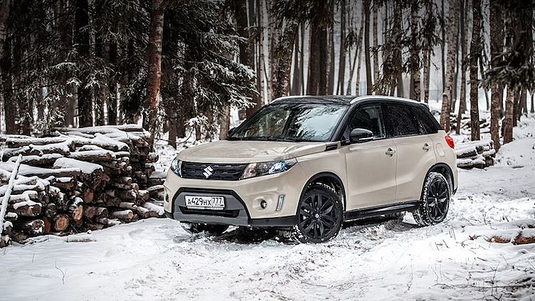 Японский Range Rover за миллион: длительный тест Suzuki Vitara Японский Range Rover за миллион: длительный тест Suzuki Vitara