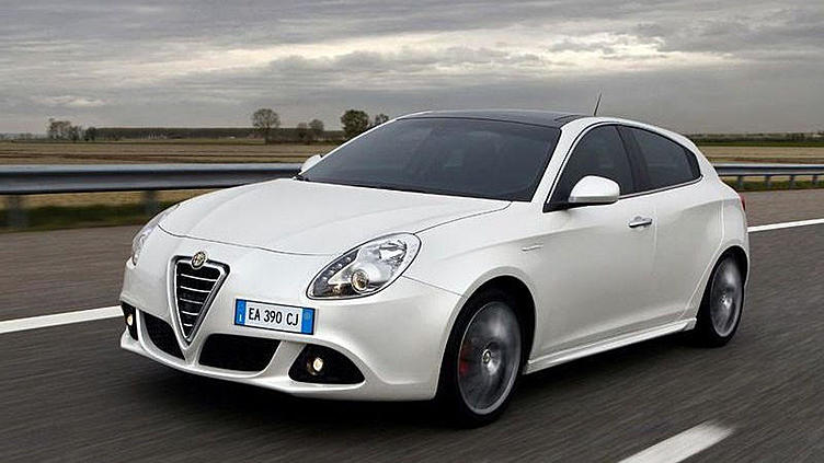 Машины Alfa Romeo могут избавиться от кузова типа хэтчбек и переднего привода Машины Alfa Romeo могут избавиться от кузова типа хэтчбек и переднего привода