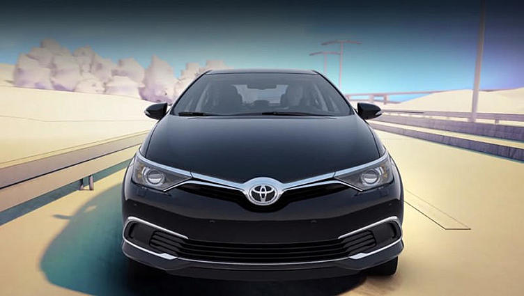 Рестайлинговый седан Toyota Corolla может стать гибридом Рестайлинговый седан Toyota Corolla может стать гибридом
