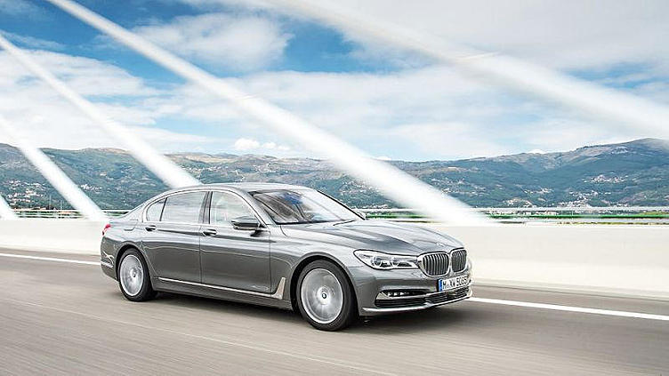 Названы сроки появления BMW 7-Series с двухлитровым мотором Названы сроки появления BMW 7-Series с двухлитровым мотором
