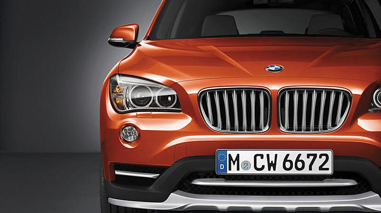 BMW снова повышает цены в России