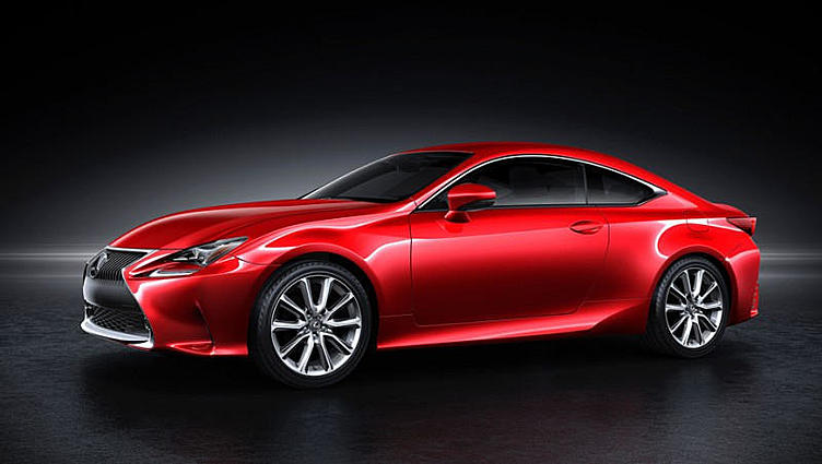 К Детройту купе Lexus RC окрасили в сложный цвет К Детройту купе Lexus RC окрасили в сложный цвет