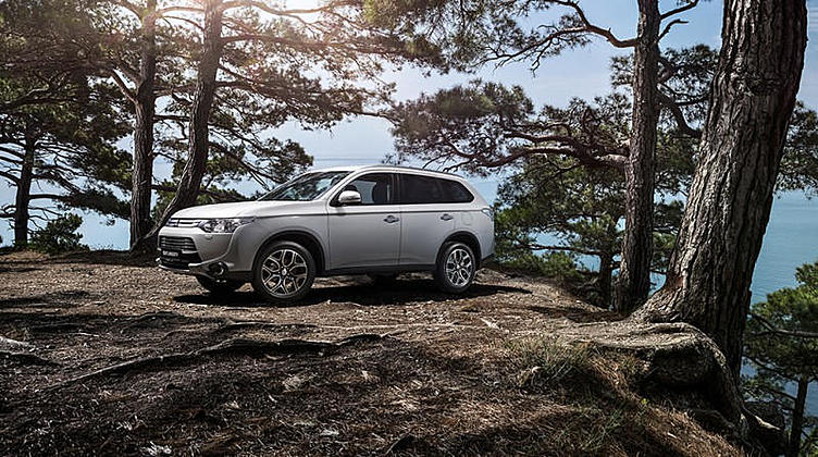 Mitsubishi привез в Россию Outlander Sport с Mitsubishi привез в Россию Outlander Sport с
