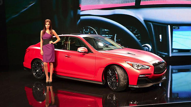 Infiniti провела на Московском автосалоне две российских премьеры Infiniti провела на Московском автосалоне две российских премьеры