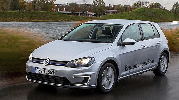 Гибридный Volkswagen Golf GTE дополнит линейку спортхэтчей Гибридный Volkswagen Golf GTE дополнит линейку спортхэтчей