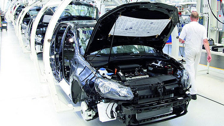 VW намерен вложить в российскую экономику 1,2 млрд евро VW намерен вложить в российскую экономику 1,2 млрд евро