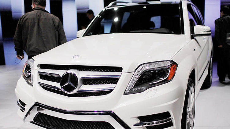 Mercedes-Benz GLK получит самую дешевую бензиновую версию Mercedes-Benz GLK получит самую дешевую бензиновую версию