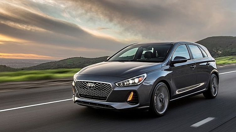 Новому хэтчбеку Hyundai Elantra добавили 201-сильный турбомотор Новому хэтчбеку Hyundai Elantra добавили 201-сильный турбомотор