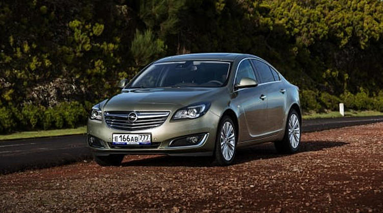 Opel Insignia установил рекорд продаж на российском рынке Opel Insignia установил рекорд продаж на российском рынке