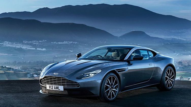В Сети появились официальные снимки нового суперкара Aston Martin В Сети появились официальные снимки нового суперкара Aston Martin