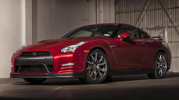 Nissan отзовет суперкары GT-R для замены рулевой колонки Nissan отзовет суперкары GT-R для замены рулевой колонки