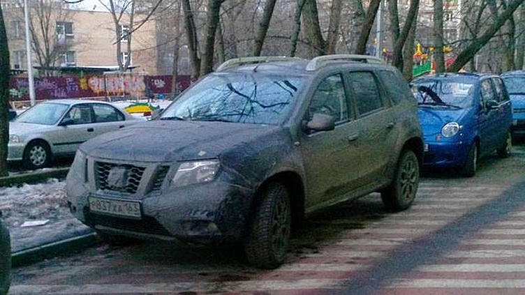 Шпионские снимки новой модели Nissan сделаны в Москве Шпионские снимки новой модели Nissan сделаны в Москве