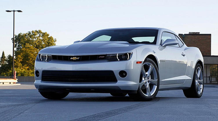 General Motors намекнул на новый Chevrolet Camaro General Motors намекнул на новый Chevrolet Camaro