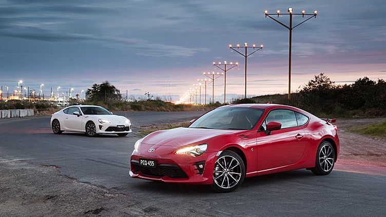 Линейка спорткаров Toyota расширится до трех моделей Линейка спорткаров Toyota расширится до трех моделей