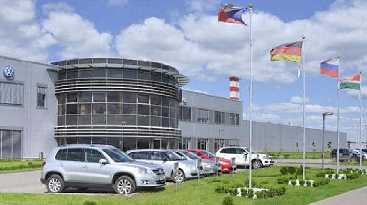 Калужский завод Volkswagen останавливает конвейер из-за падения спроса Калужский завод Volkswagen останавливает конвейер из-за падения спроса