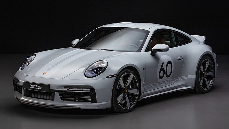 Porsche показал самый мощный спорткар 911