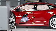 Tesla Model S и BMW i3 не смогли получить высший балл за краш-тест