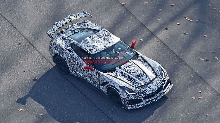 Шпионы сфотографировали хардкорный вариант Chevrolet Corvette Шпионы сфотографировали хардкорный вариант Chevrolet Corvette