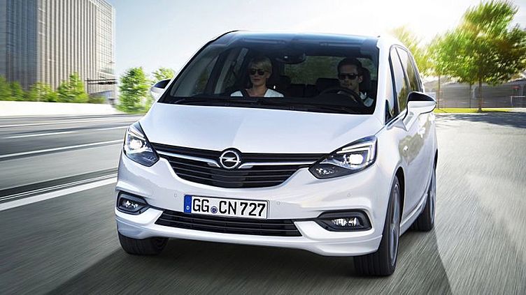 Opel сделал «Зафиру» похожей на «Астру» Opel сделал «Зафиру» похожей на «Астру»