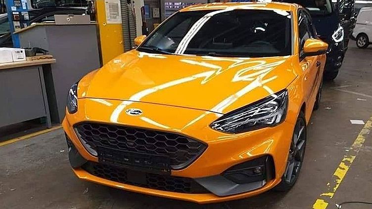 Раскрыта внешность нового хот-хэтча Ford Focus ST Раскрыта внешность нового хот-хэтча Ford Focus ST