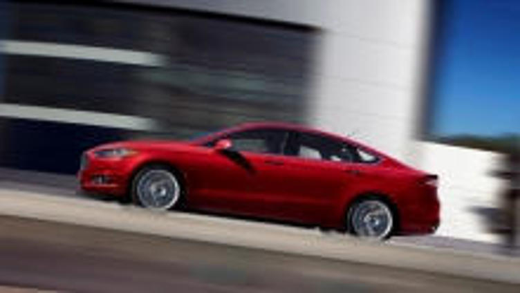 Ford откладывает запуск производства нового Mondeo Ford откладывает запуск производства нового Mondeo