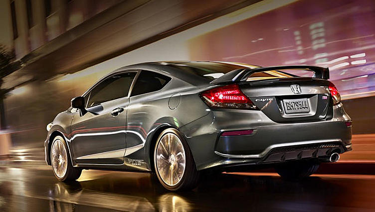 Перекроенное купе Honda Civic дебютирует через неделю Перекроенное купе Honda Civic дебютирует через неделю