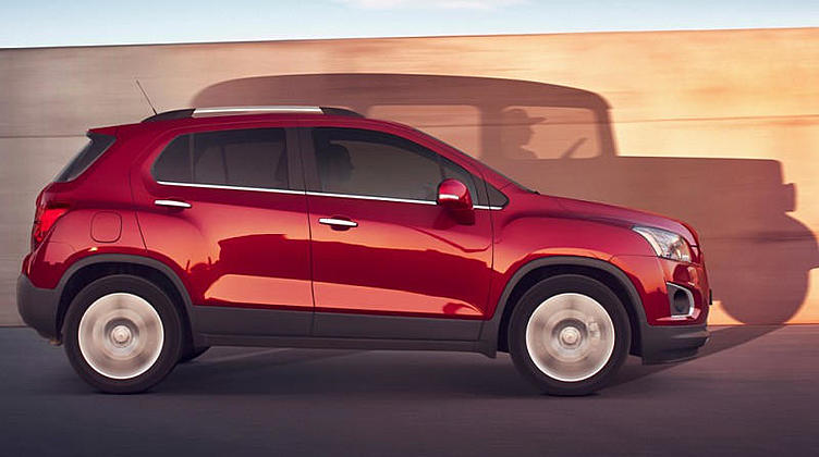 Chevrolet планирует привезти кроссовер Tracker в Россию Chevrolet планирует привезти кроссовер Tracker в Россию