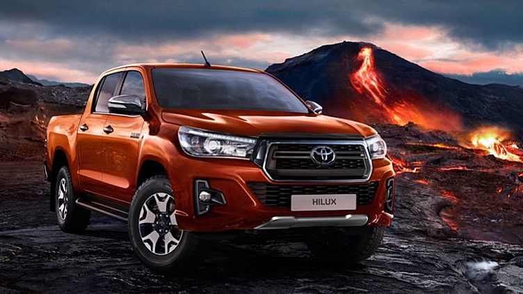 Toyota Hilux получил новую флагманскую версию Toyota Hilux получил новую флагманскую версию