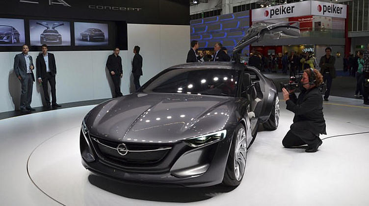 Opel может вернуть на конвейер купе Calibra Opel может вернуть на конвейер купе Calibra