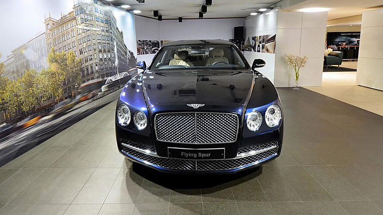 Новый Flying Spur поднял продажи Bentley до рекорда