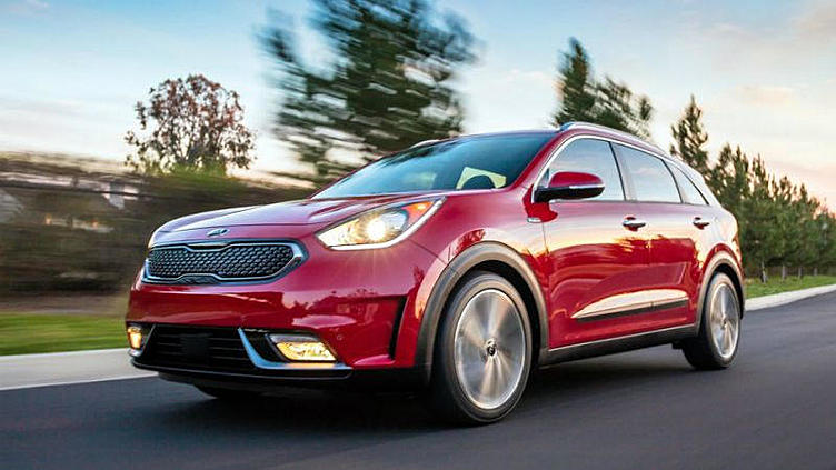 Kia построила первый гибридный кроссовер Kia построила первый гибридный кроссовер