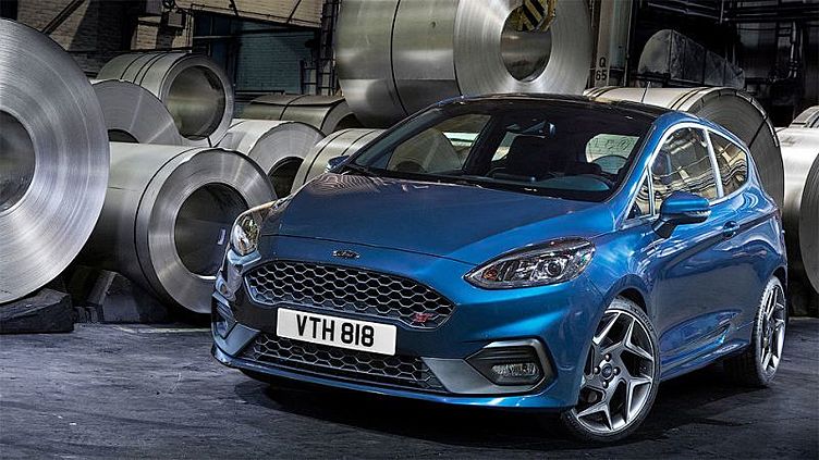 Новый хот-хэтч Ford Fiesta ST перешел на три цилиндра