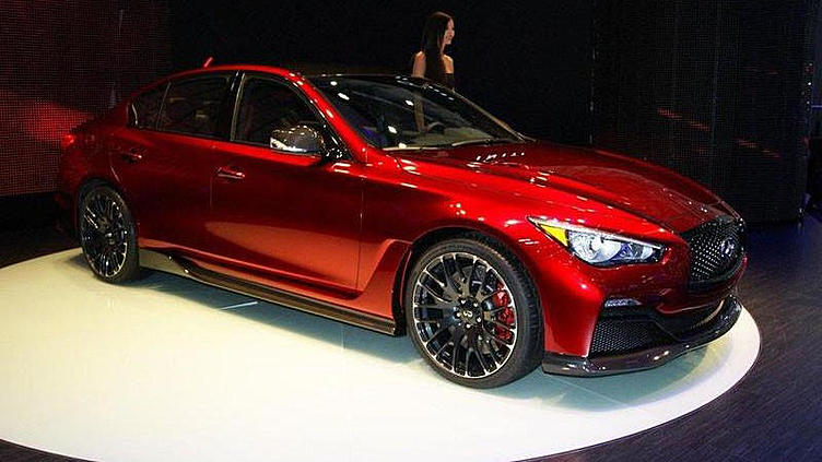 Infiniti показала публике самый мощный седан за всю свою историю Infiniti показала публике самый мощный седан за всю свою историю