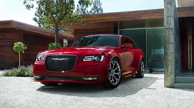Chrysler слегка обновил флагманский седан Chrysler слегка обновил флагманский седан