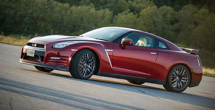 Фирма Nissan сделала GT-R комфортнее и устойчивее Фирма Nissan сделала GT-R комфортнее и устойчивее