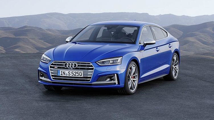 Audi представила хэтчбеки A5 и S5 нового поколения Audi представила хэтчбеки A5 и S5 нового поколения